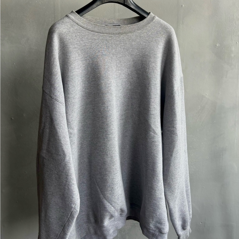 Adidas Gray Crewneck Sweater Soft Casual Comfort